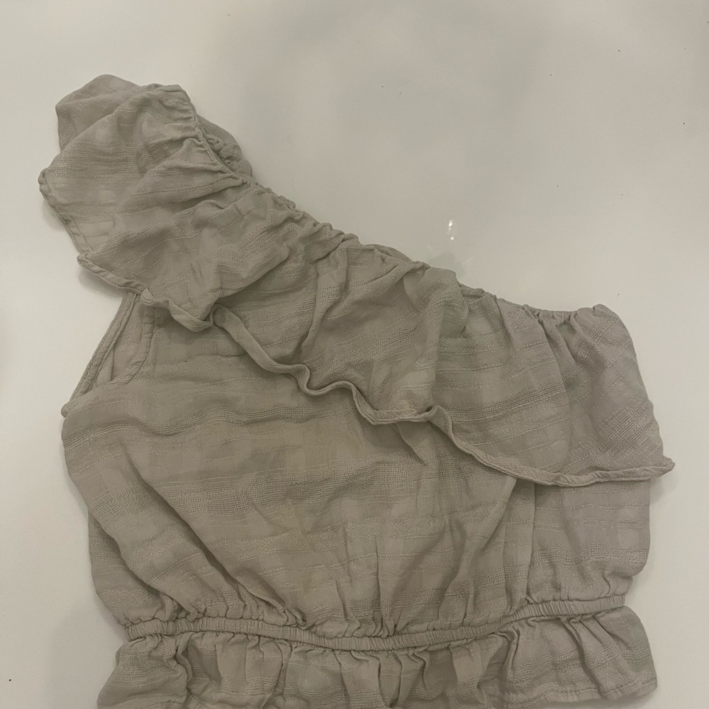 One-Shoulder Ruffle Top - Gray